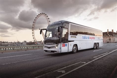 national express live coach times.